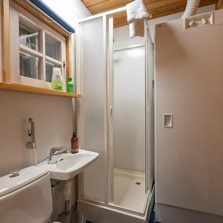 Kuukkeli Tokka 公寓 *